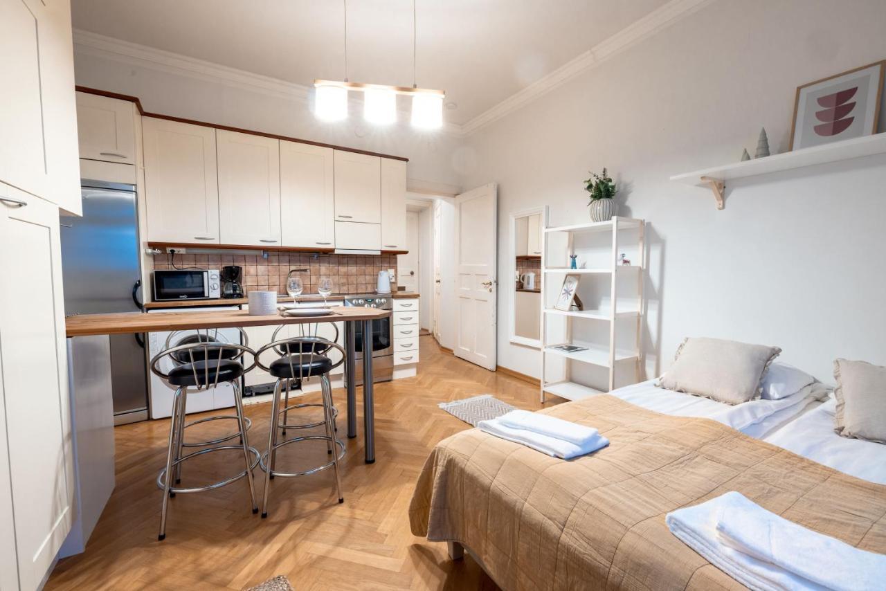 2Ndhomes Cozy & Compact Top Floor Studio In Erottaja Helsinki Exterior foto